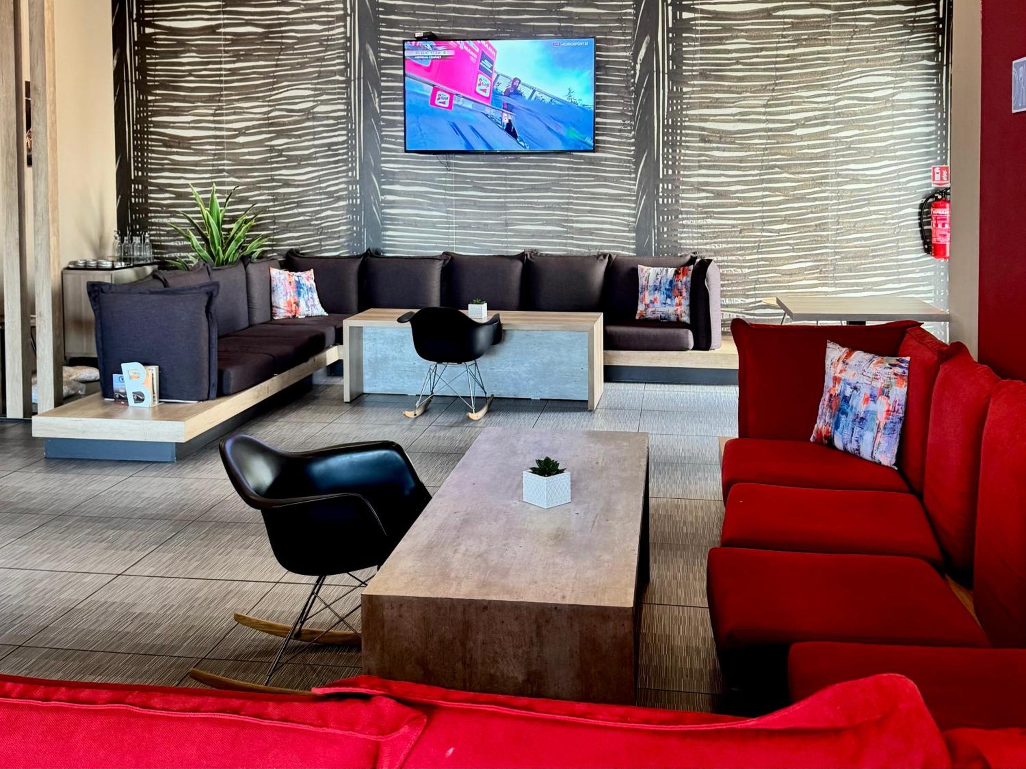 Airportstay Bg - Free Shuttle And Own Parking — Photos 3